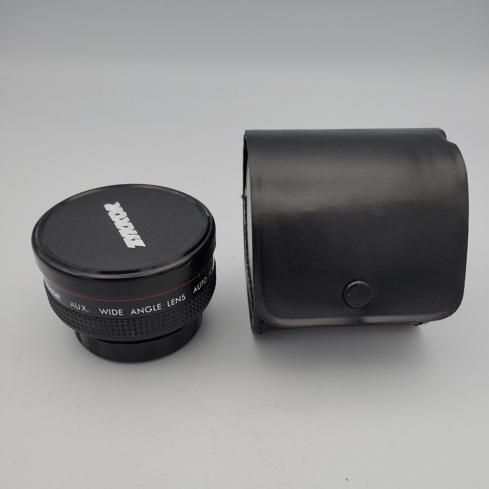ZYKKOR Aux. Wide Angle Lens Distance to Object 6ft- inf with Case